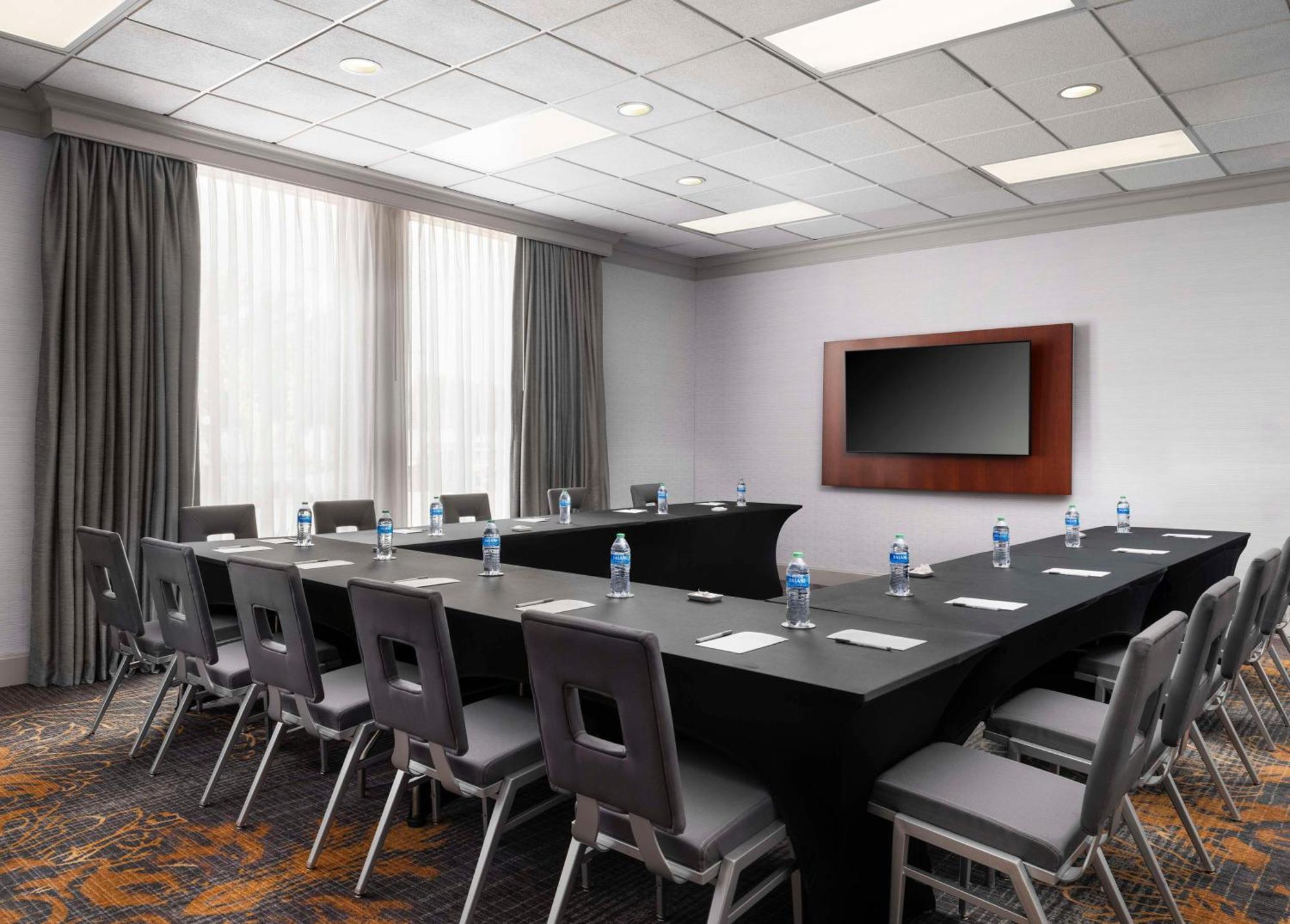 Hilton Garden Inn Las Colinas Irving Exterior foto
