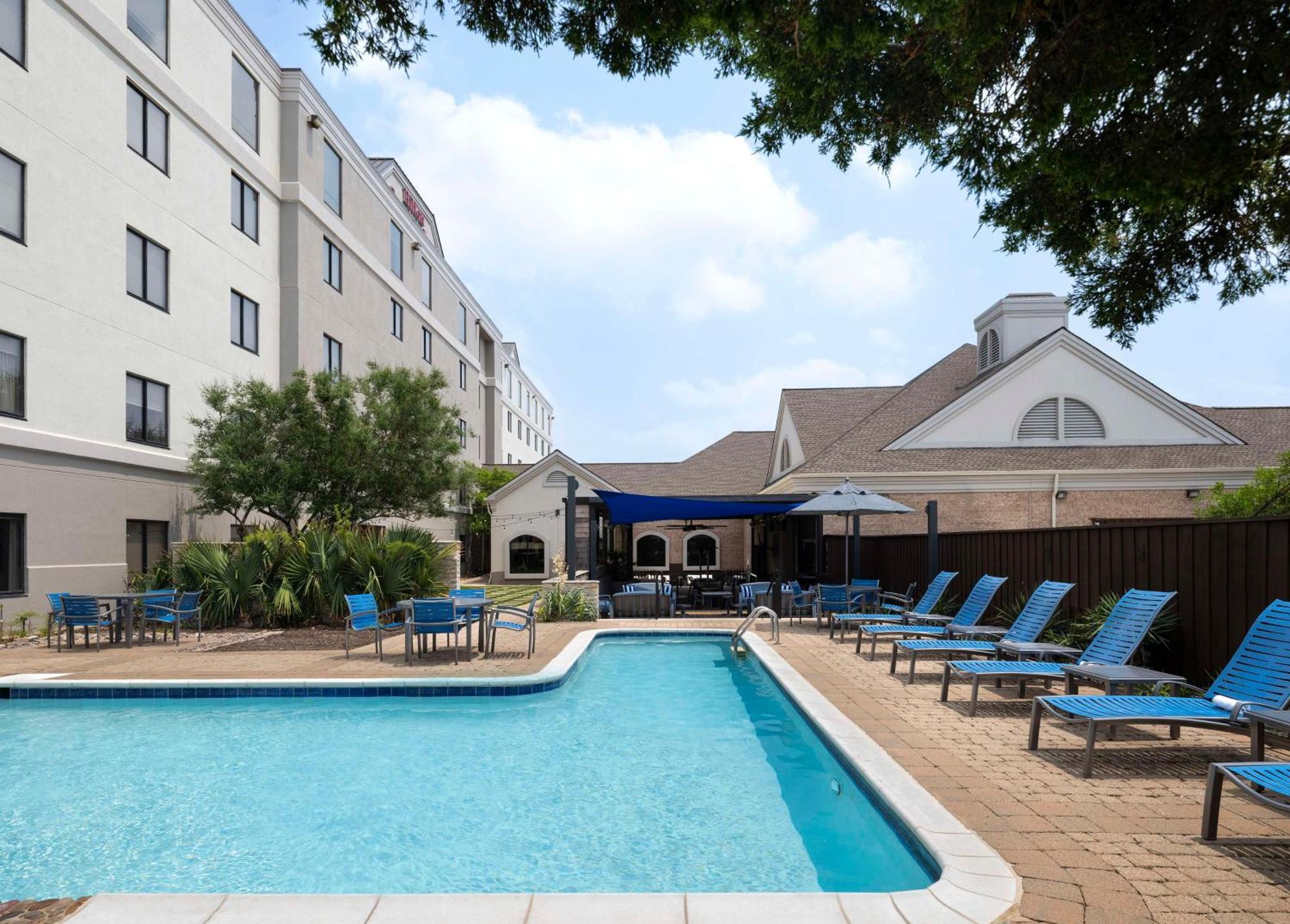 Hilton Garden Inn Las Colinas Irving Exterior foto